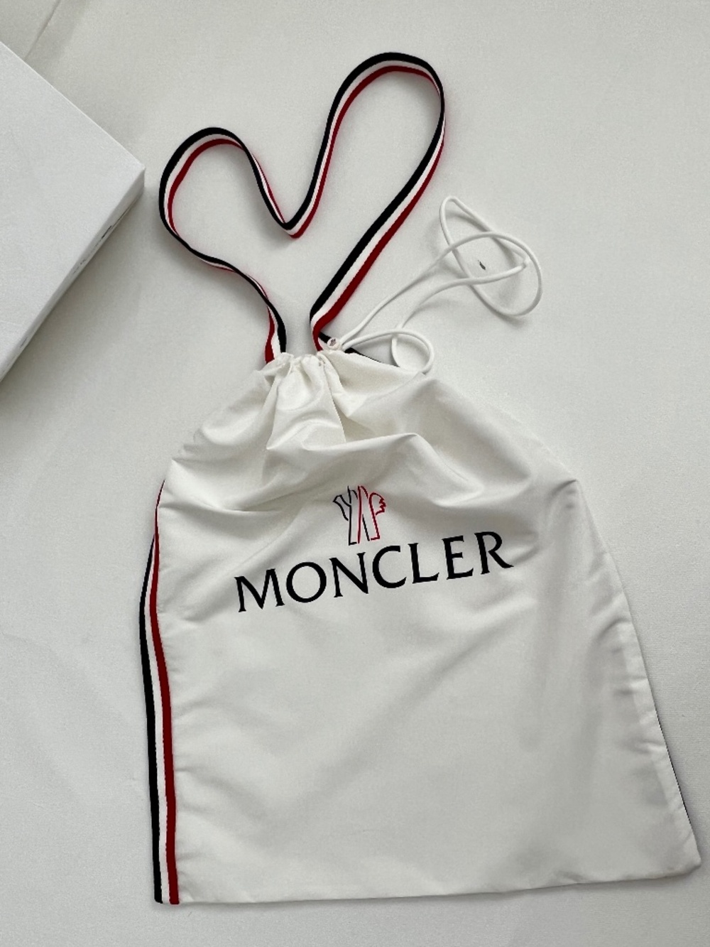 Moncler Gym Beach Crossbody Shoulder Medium Bag 100% Polyester White Unisex New